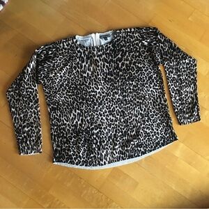 Cable & Gauge Leopard Print Lightweight Sweater, Size L